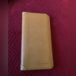 Yellow wallet..